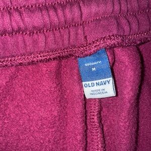 Old Navy Women’s Plum Joggers